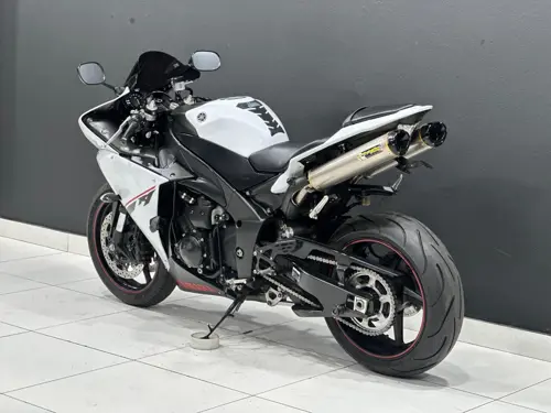 Yamaha YZF-R1 for sale with pictures and more for the 2014 Yamaha YZF ...