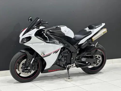 Yamaha YZF-R1 for sale with pictures and more for the 2014 Yamaha YZF ...
