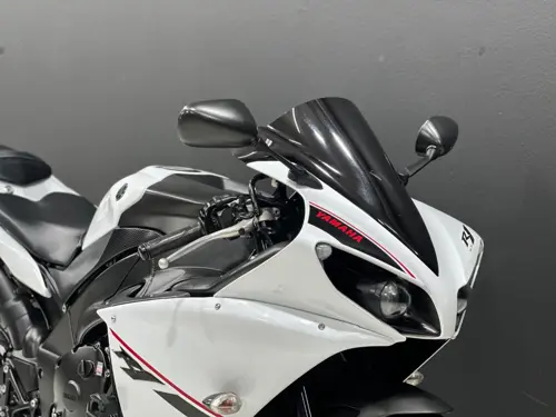 Yamaha YZF-R1 for sale with pictures and more for the 2014 Yamaha YZF ...
