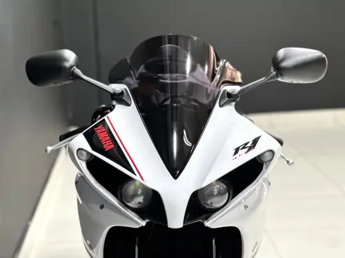 Yamaha YZF-R1 for sale with pictures and more for the 2014 Yamaha YZF ...